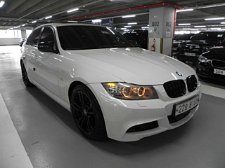 BMW 3-SERIES E90 2011