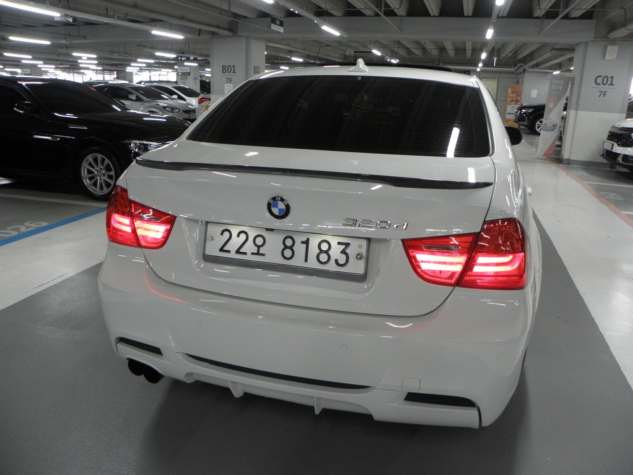 BMW 3-SERIES E90 2011