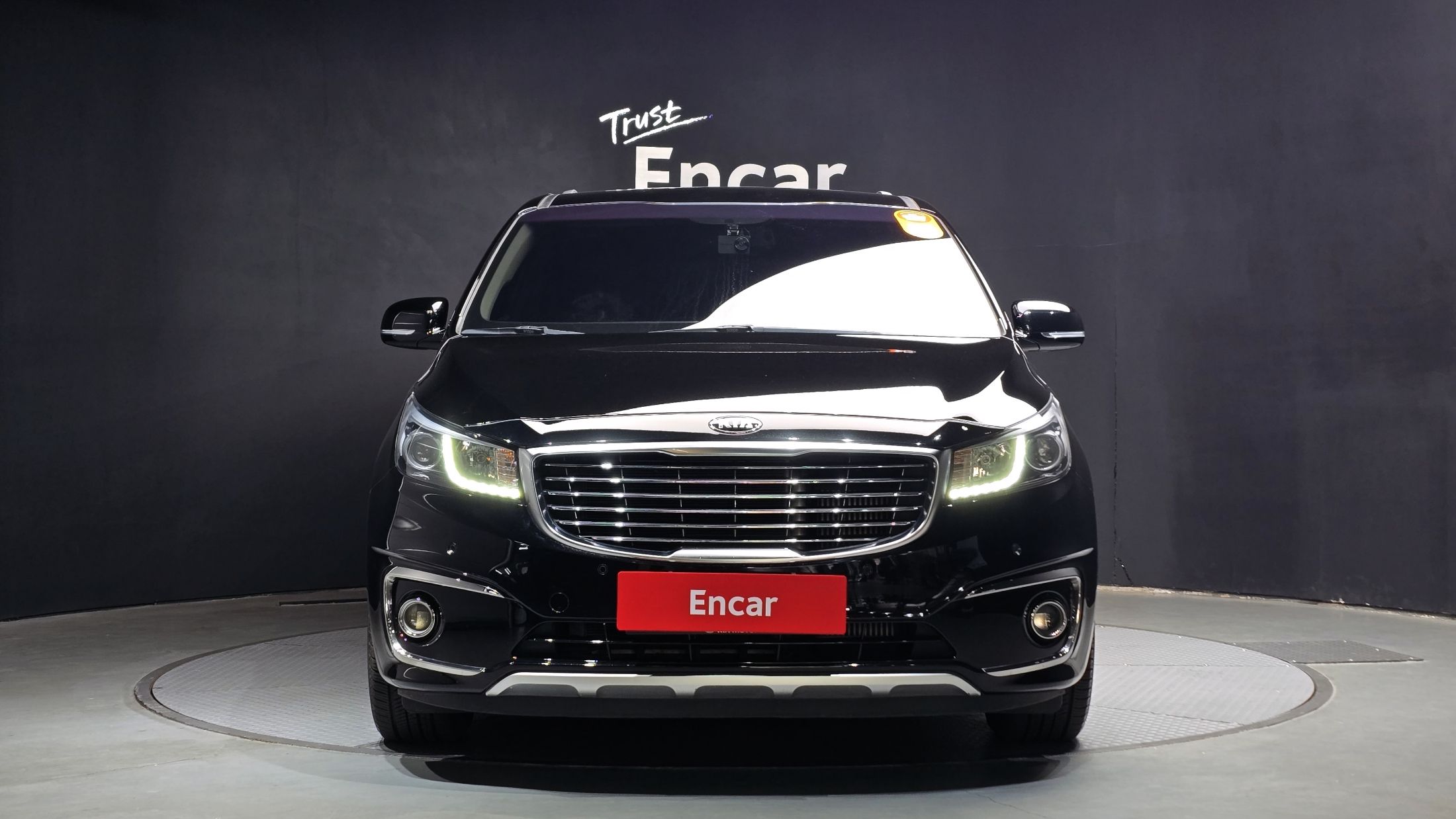 KIA CARNIVAL 2018