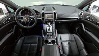 PORSCHE CAYENNE 2016