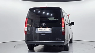HYUNDAI STARIA 2021