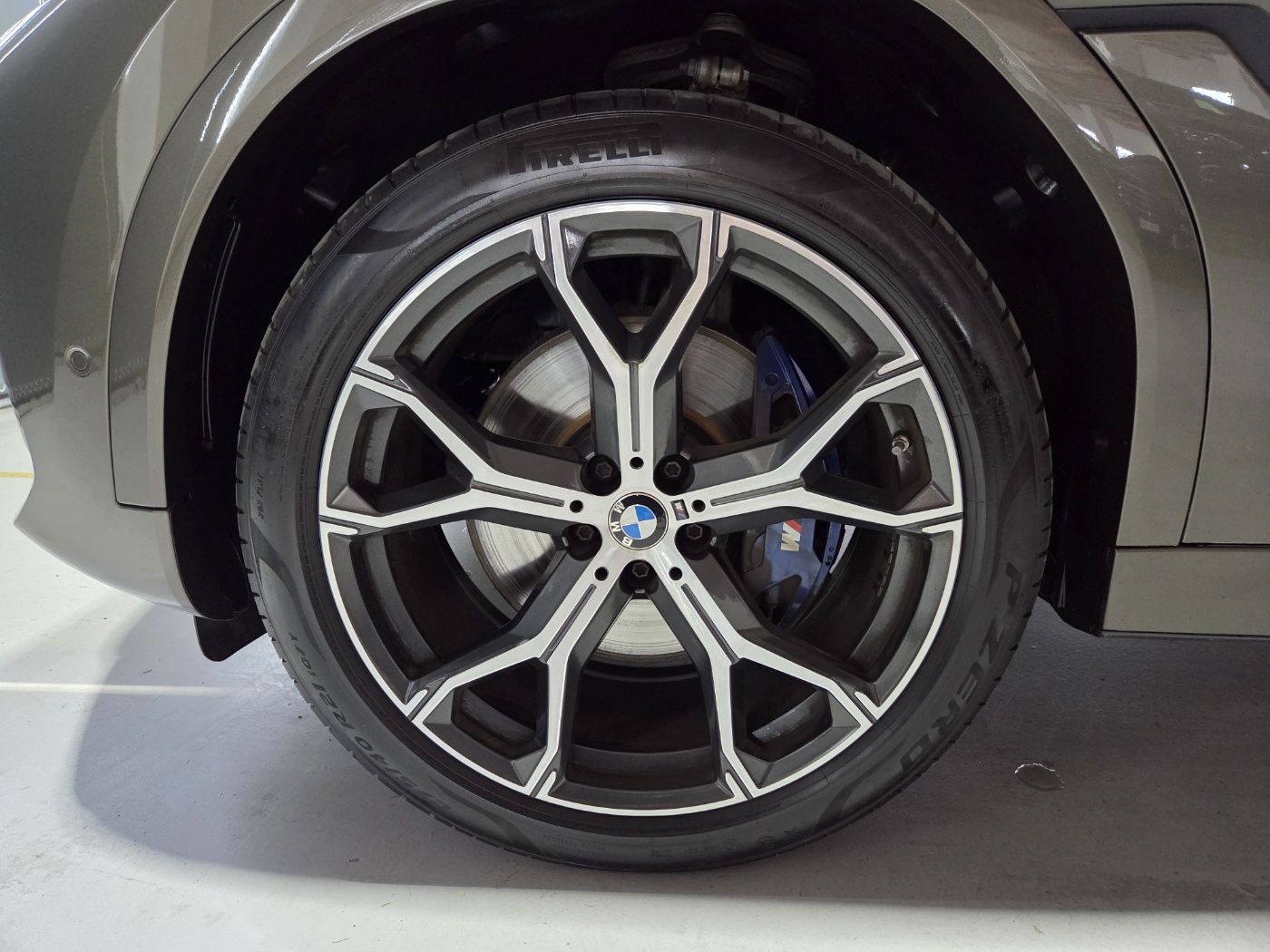 BMW X6 G06
