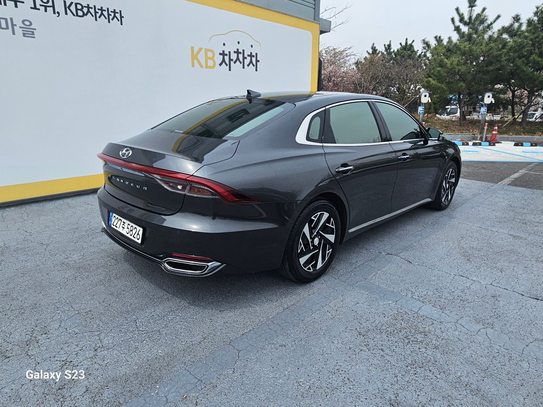 HYUNDAI GRANDEUR IG HYBRID