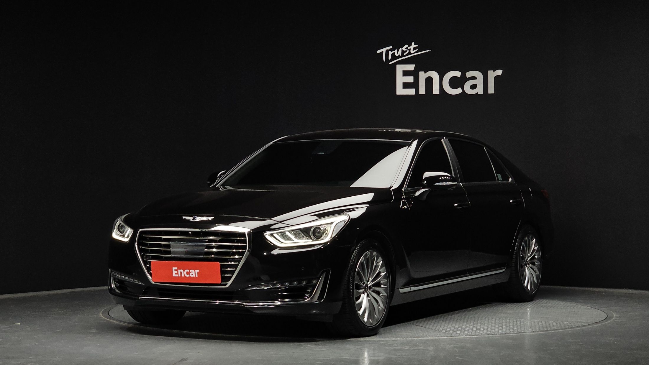 GENESIS EQ900 2018