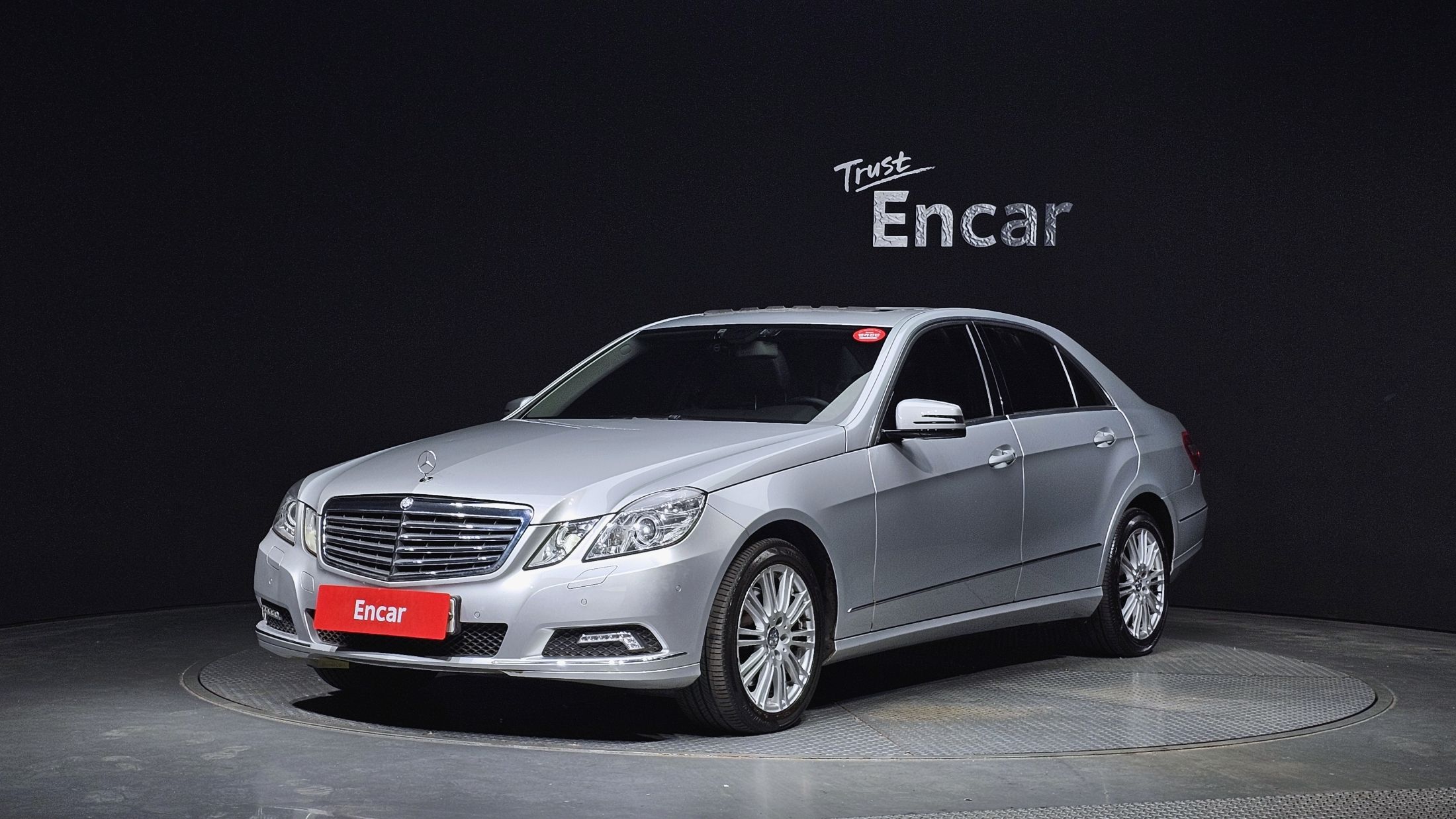 MERCEDES BENZ E-CLASS W212 2010