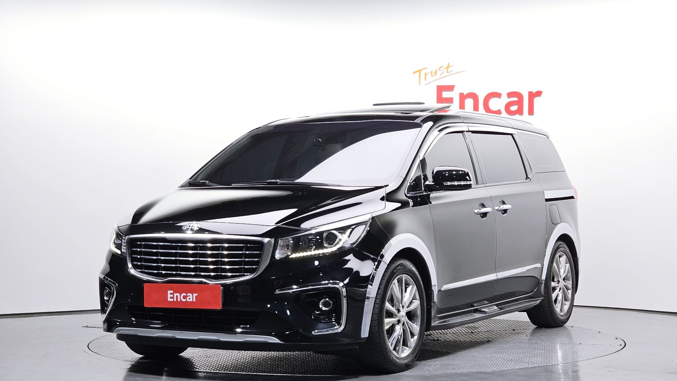 KIA CARNIVAL 2018