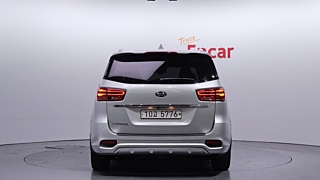 KIA CARNIVAL 2018