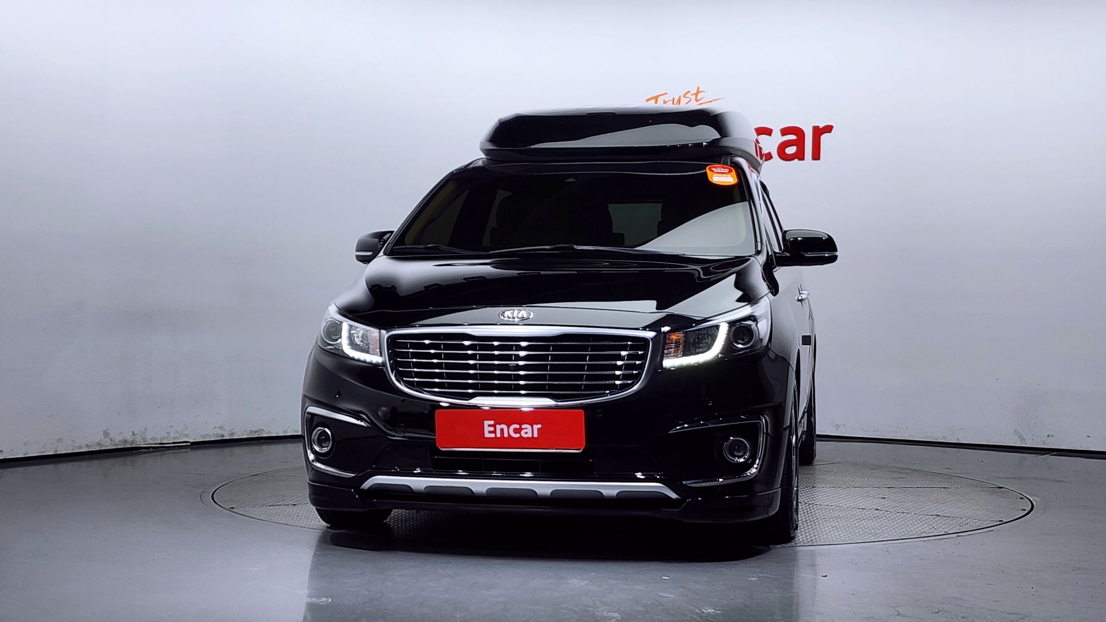 KIA CARNIVAL 2017
