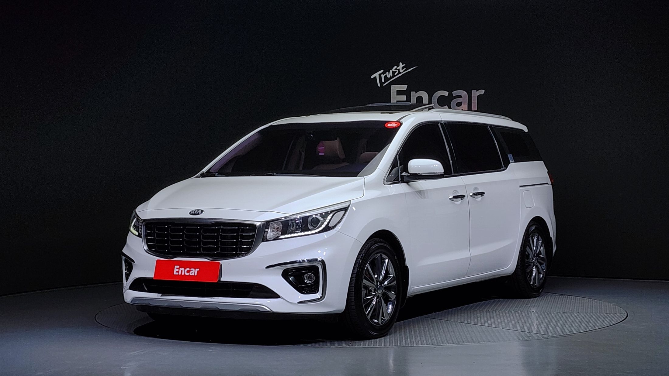 KIA CARNIVAL 2018