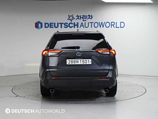 TOYOTA RAV4 2020