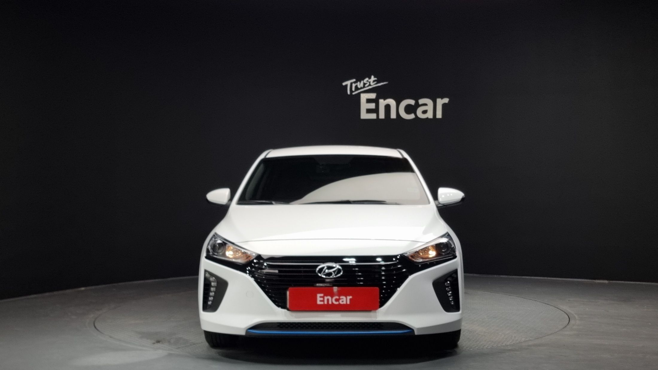 HYUNDAI IONIQ HYBRID 2019