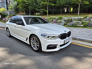 BMW 5-SERIES G30 2017