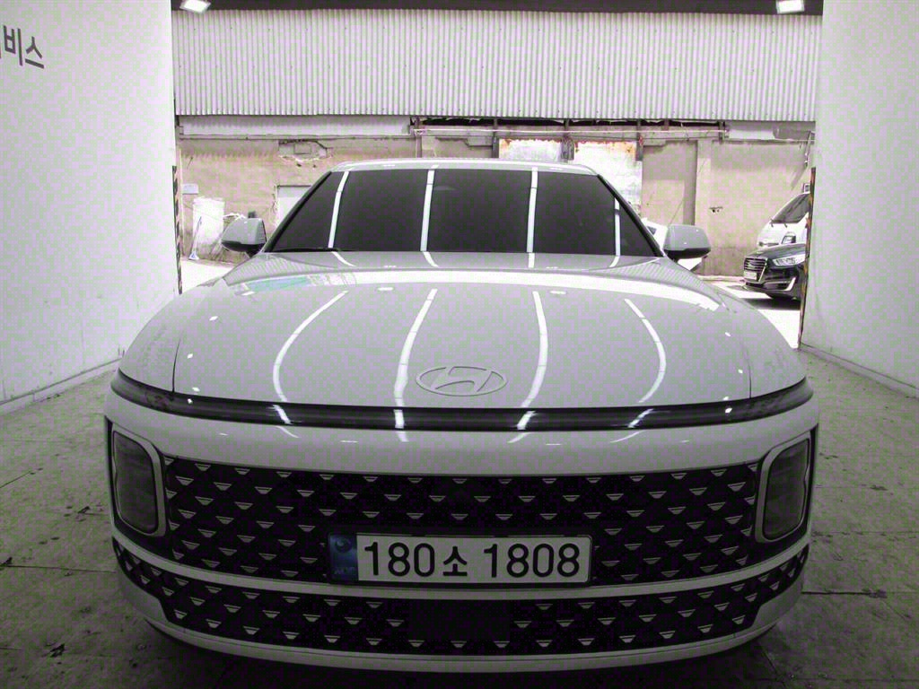 HYUNDAI GRANDEUR HYBRID GN7 2024