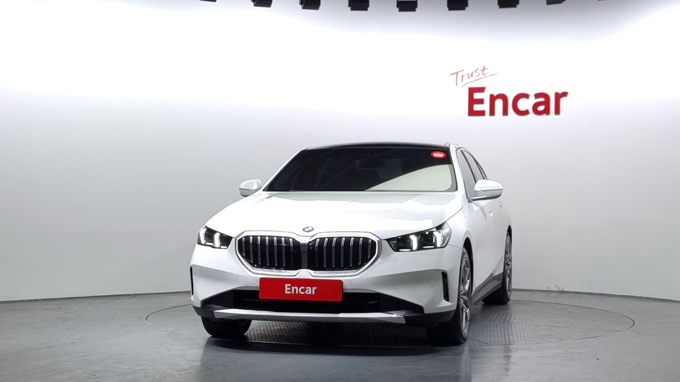 BMW 5-SERIES G60 2024