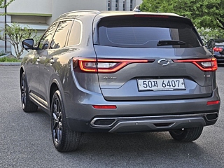 SAMSUNG QM6 2019