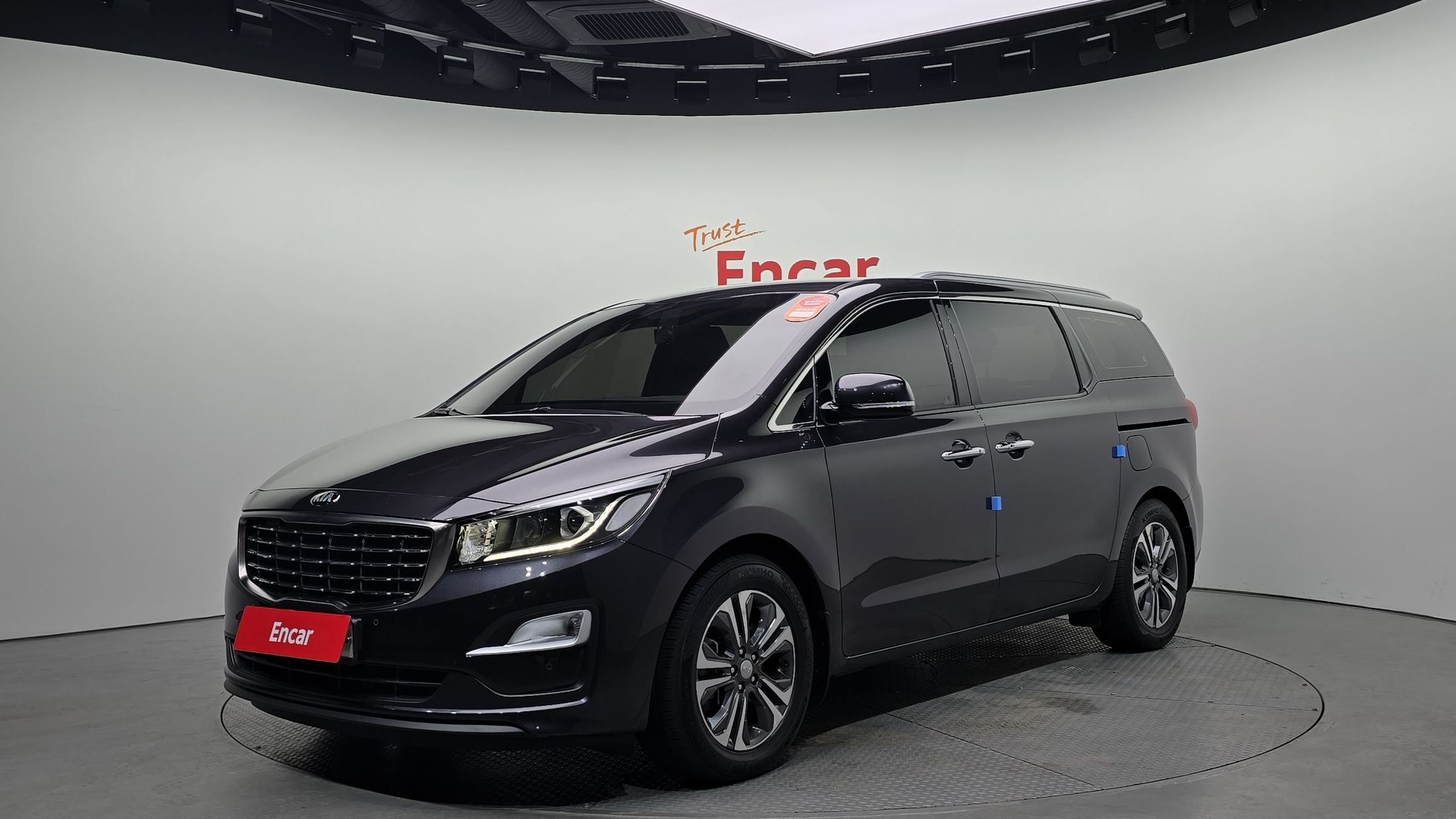 KIA CARNIVAL 2018