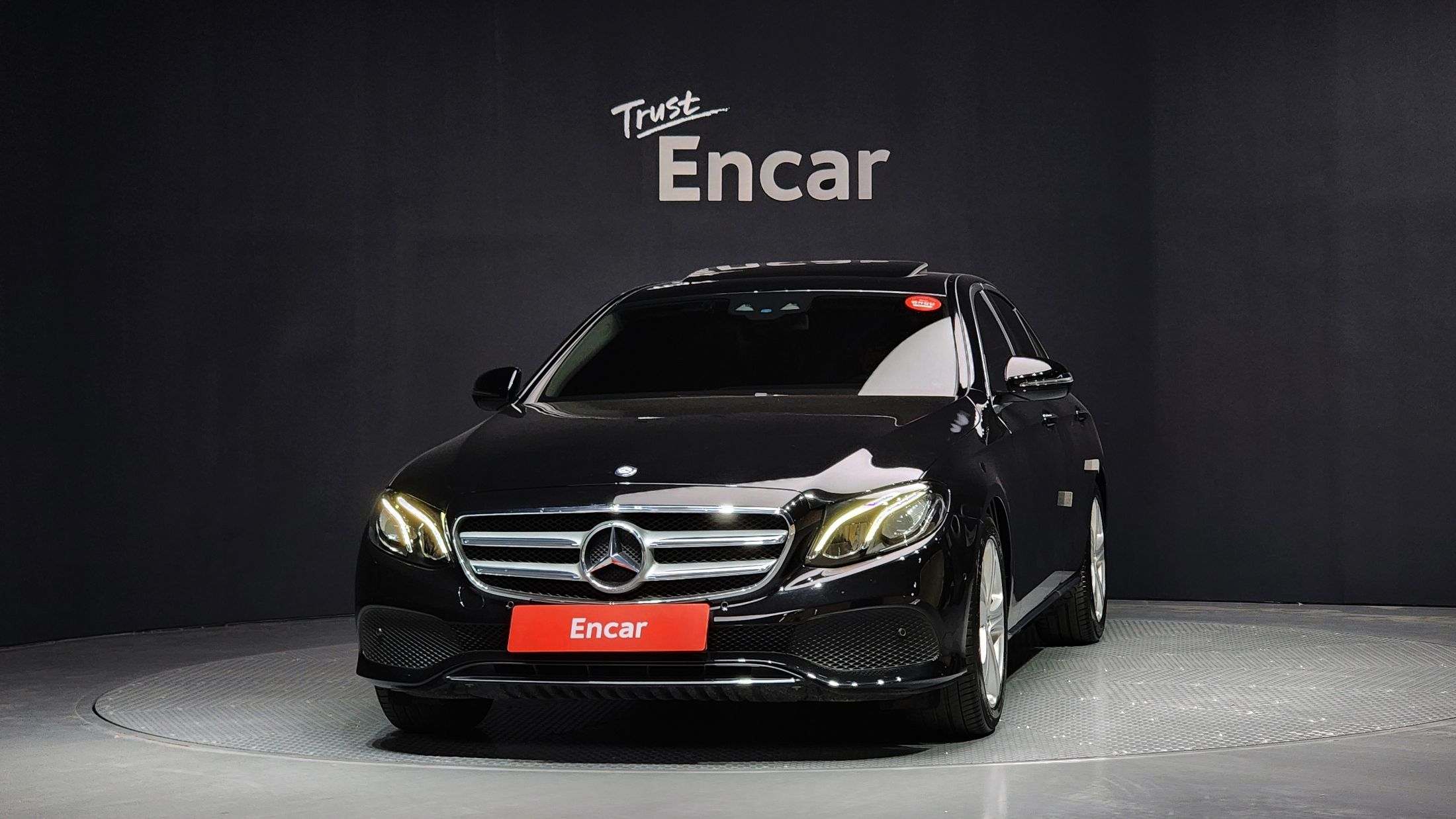 MERCEDES BENZ E-CLASS W213 2017