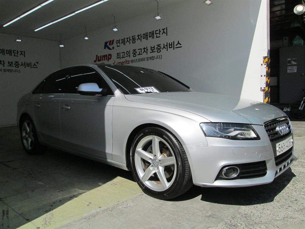 AUDI A4 2012