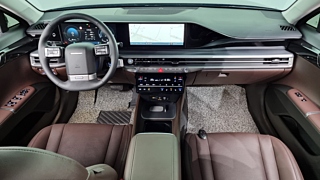 HYUNDAI GRANDEUR HYBRID GN7 2023