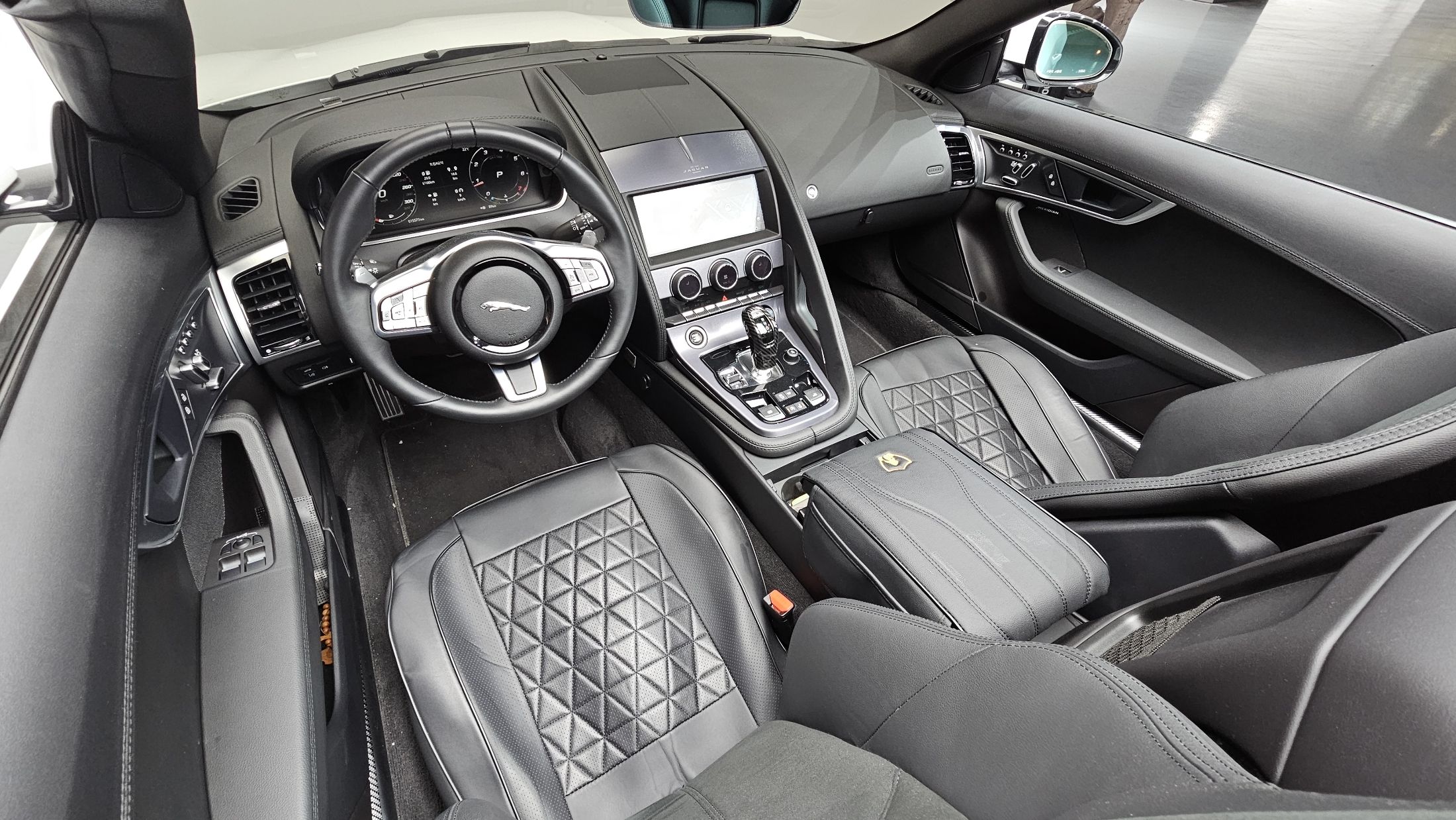 JAGUAR F-TYPE