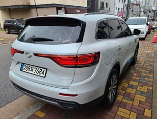 SAMSUNG QM6 2022