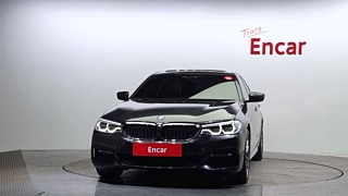 BMW 5-SERIES G30 2017