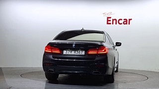 BMW 5-SERIES G30 2017