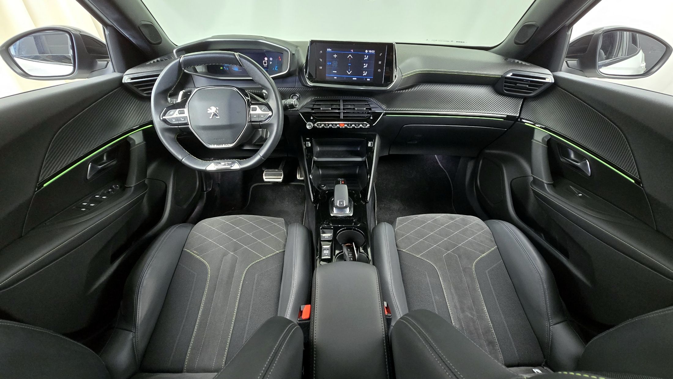 PEUGEOT 2008 2020