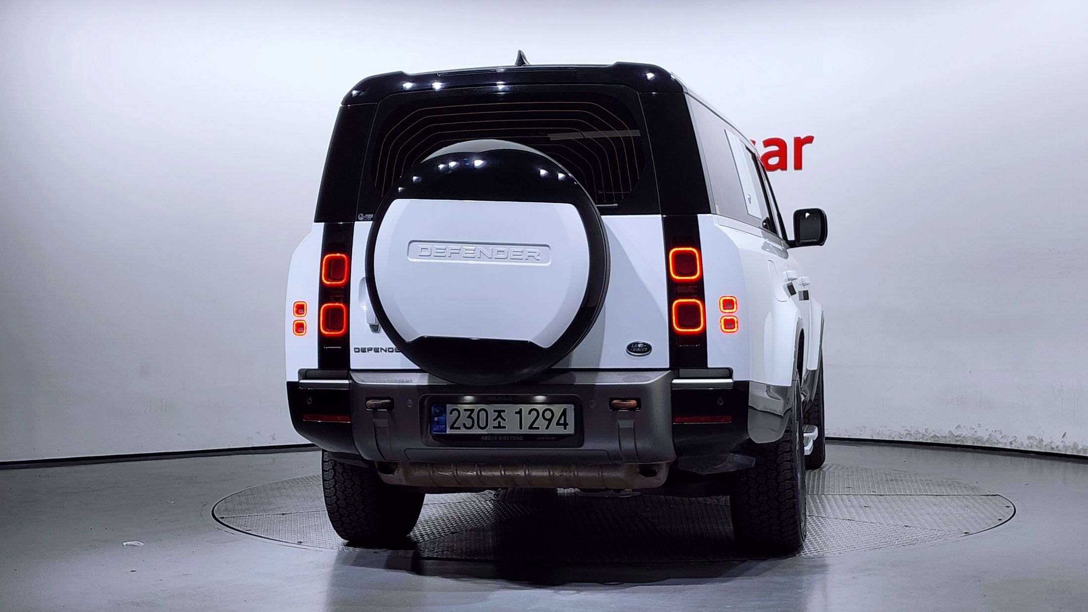 LAND ROVER DEFENDER L663 2023