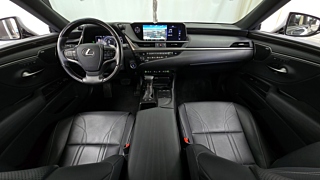 LEXUS ES300H 2019