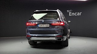 BMW X7 G07 2021