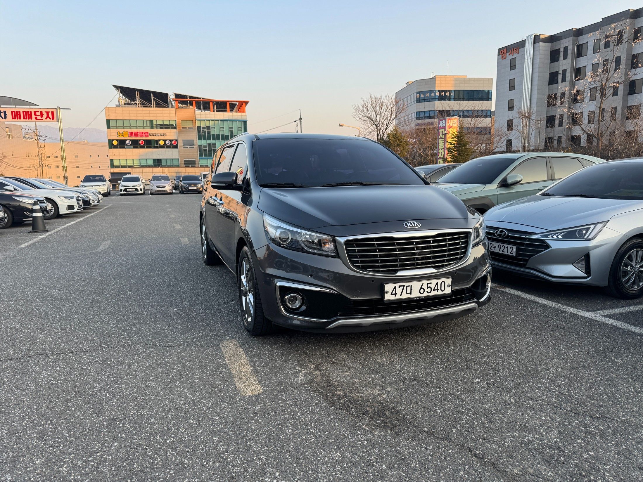 KIA CARNIVAL 2015
