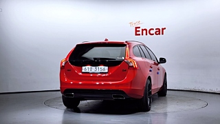 VOLVO V60 2018
