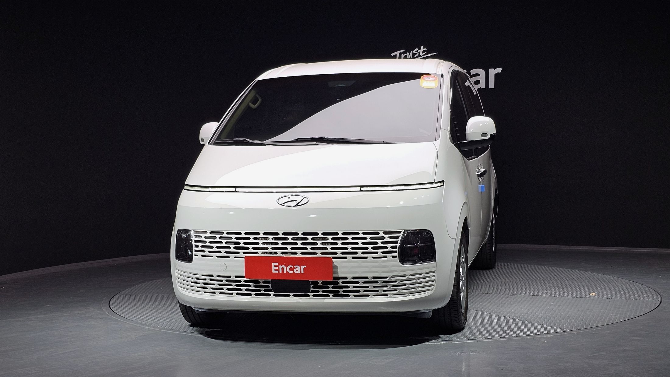 HYUNDAI STARIA 2023