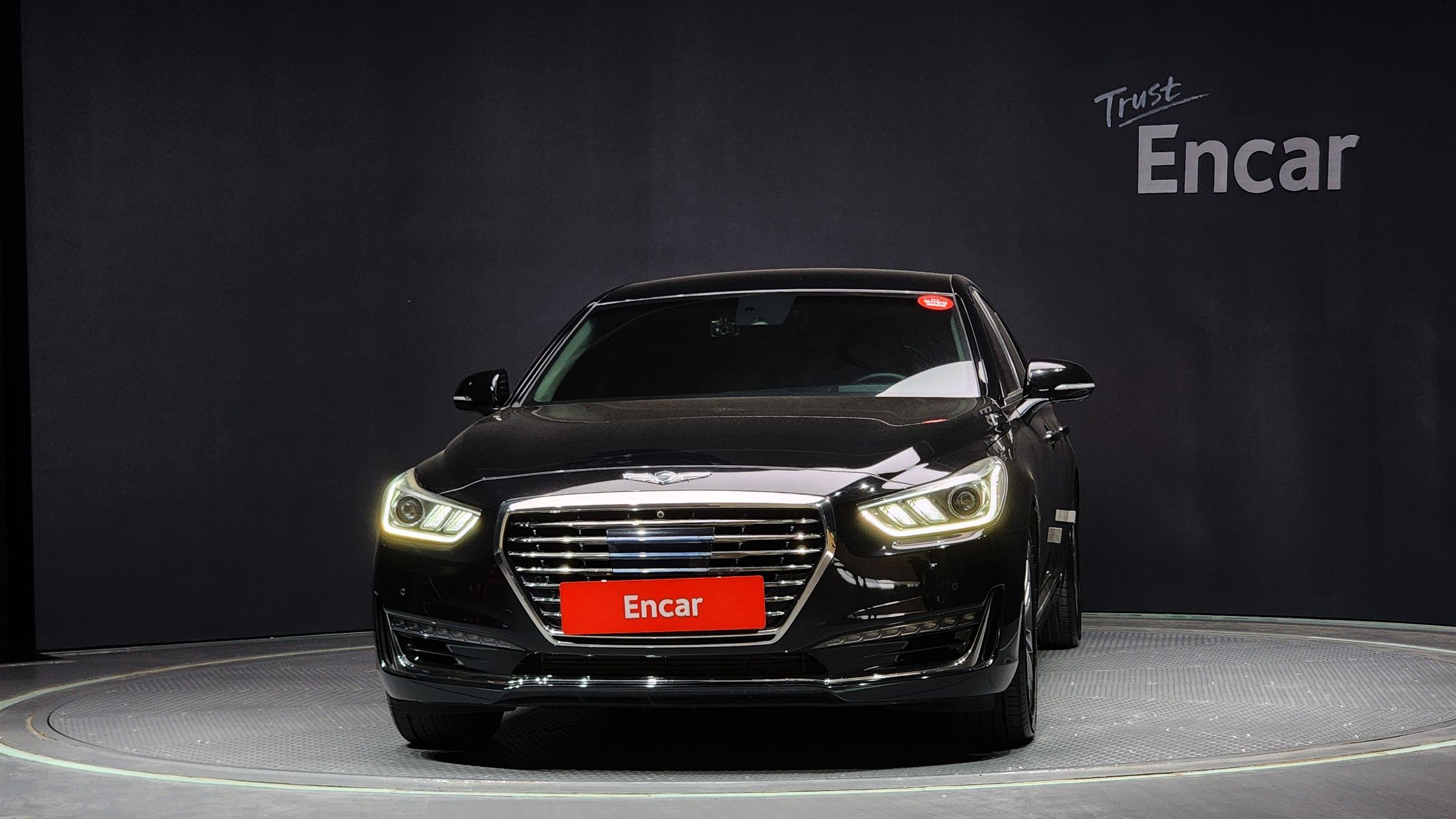 GENESIS EQ900 2016