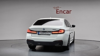 BMW 5-SERIES G30 2022