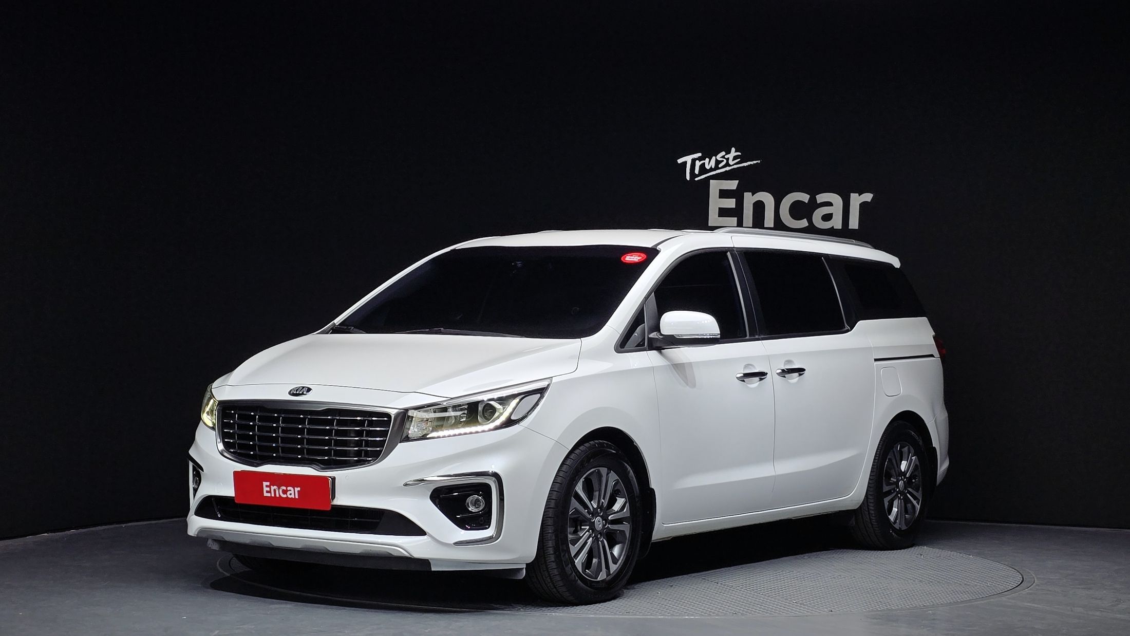 KIA CARNIVAL 2018