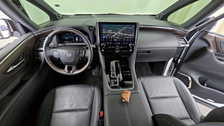TOYOTA ALPHARD 2023