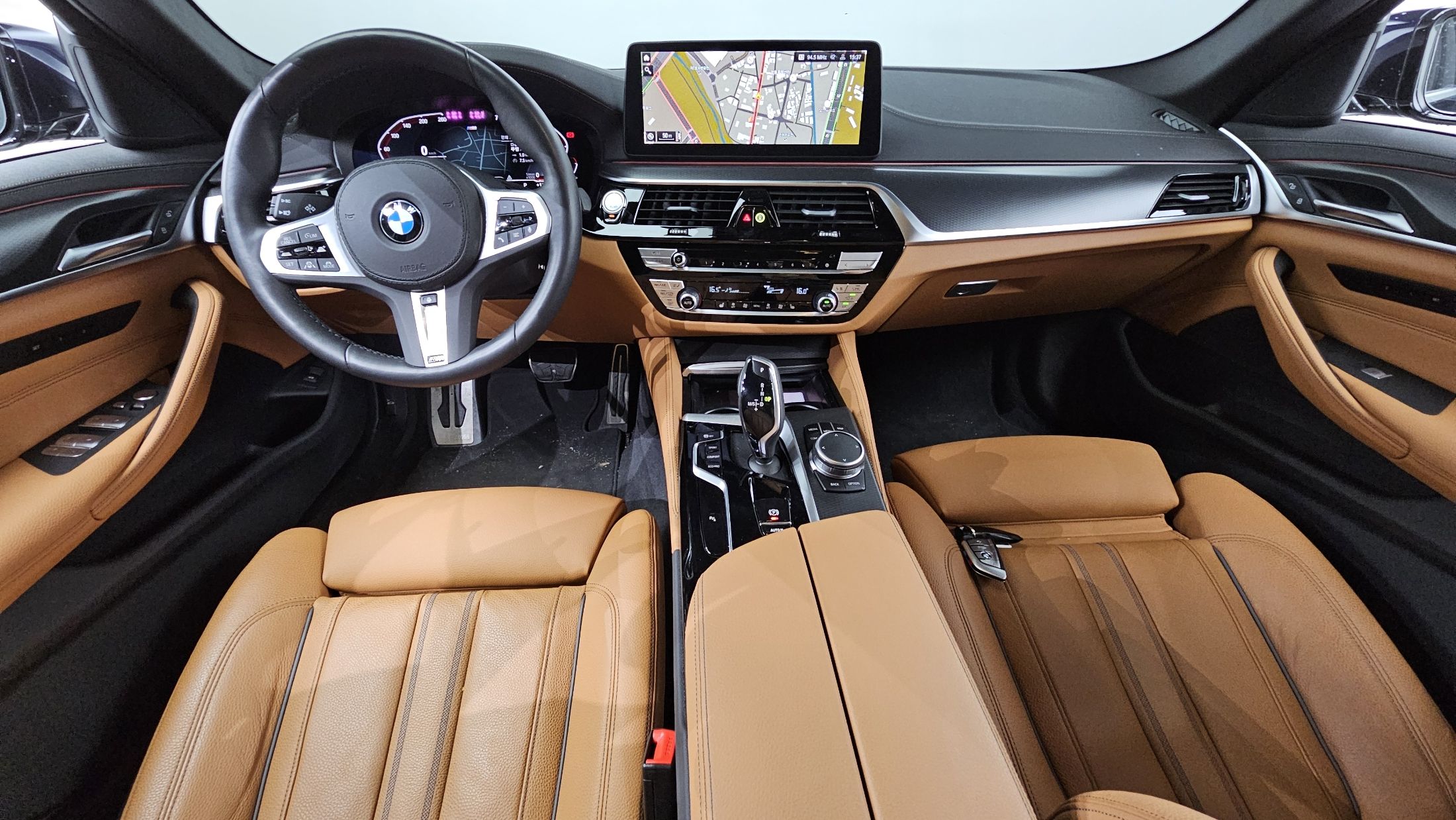BMW 5-SERIES G30 2023