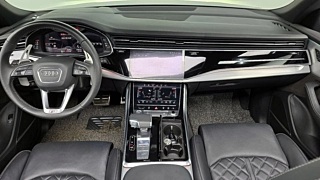 AUDI Q8 4M 2020