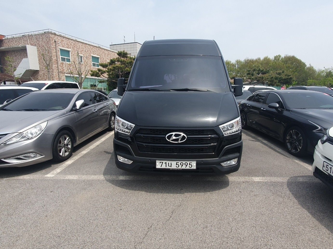 HYUNDAI SOLATI 2015
