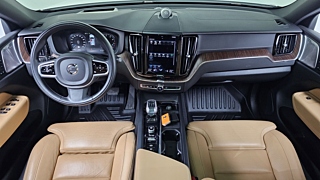 VOLVO XC60 2021