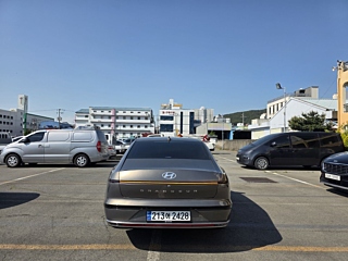 HYUNDAI GRANDEUR HYBRID GN7 2023