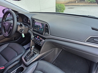 HYUNDAI AVANTE AD 2016