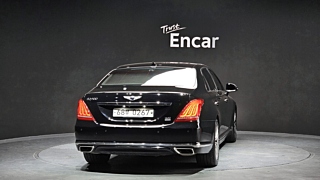 GENESIS EQ900 2016