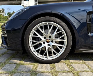PORSCHE PANAMERA 971 2021
