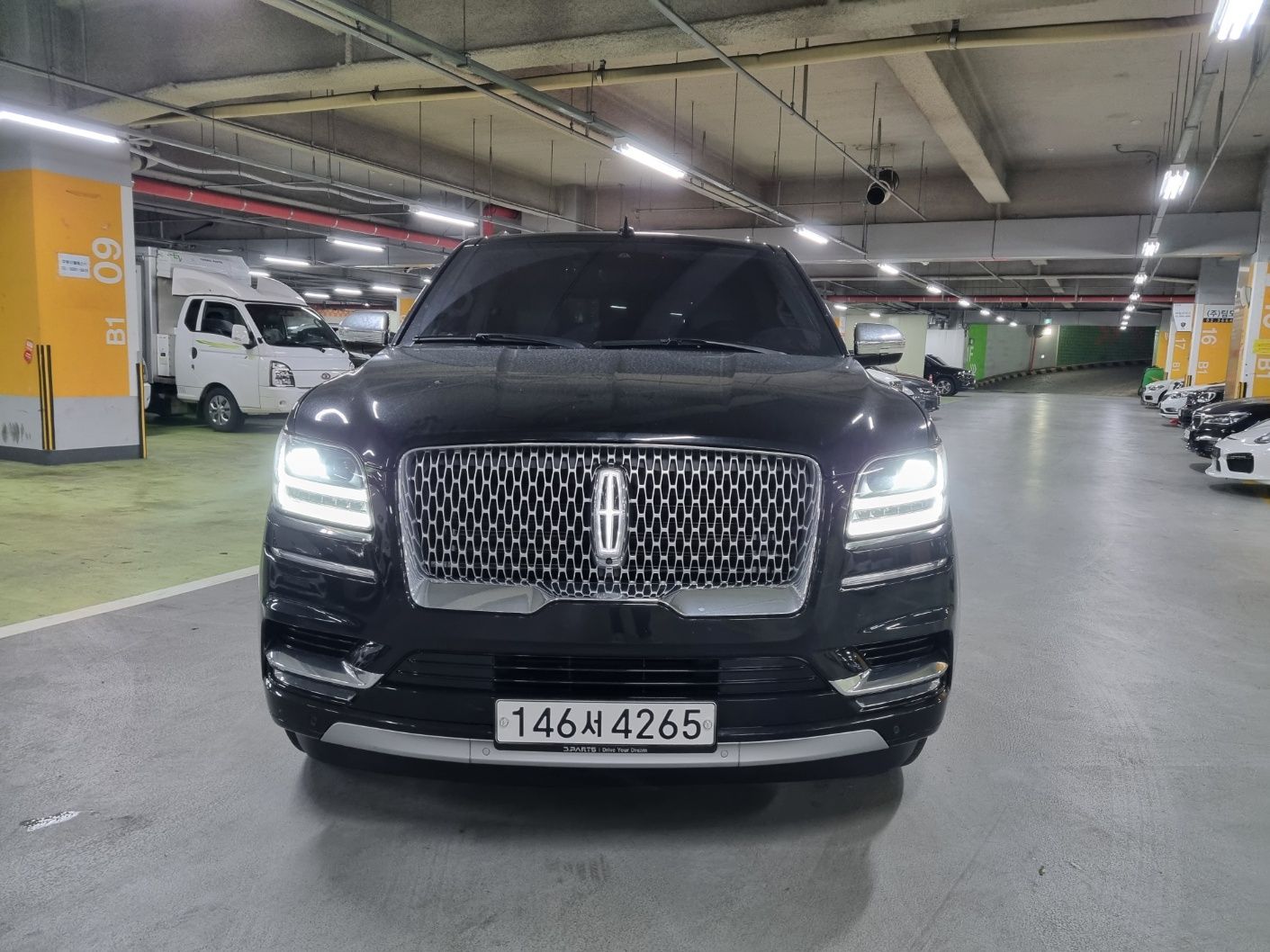 LINCOLN NAVIGATOR