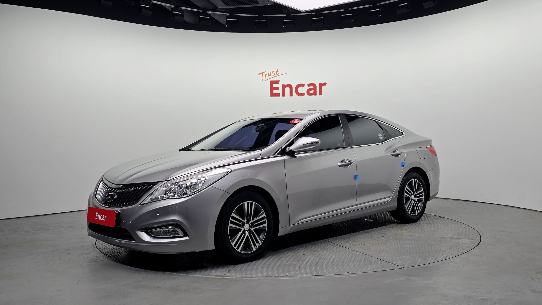 HYUNDAI GRANDEUR HG 2012