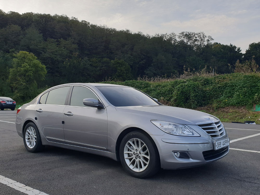 HYUNDAI GENESIS 2008