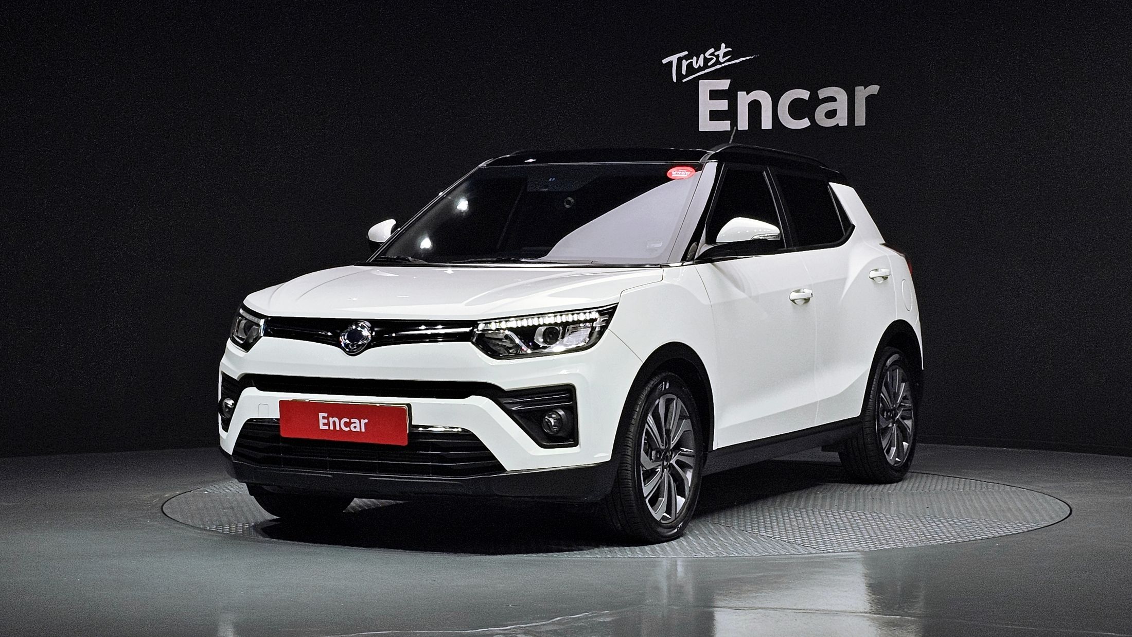 SSANGYONG TIVOLI VERY NEW 2020